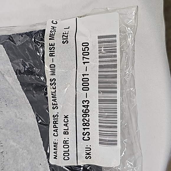 Fabletics Philomena Capri - Picture 7 of 7